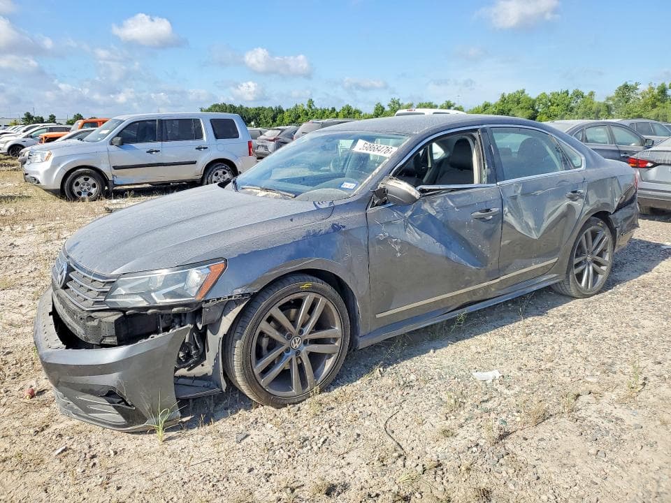 2016 VOLKSWAGEN PASSAT