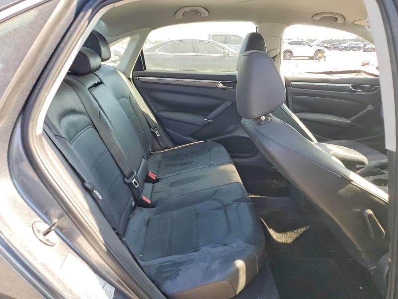 2016 VOLKSWAGEN PASSAT 10