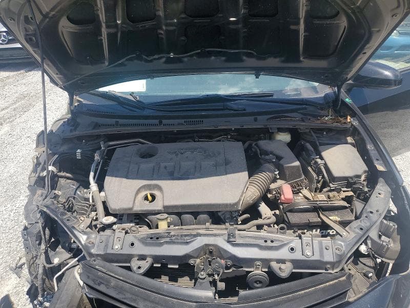 2019 TOYOTA COROLLA L L 11