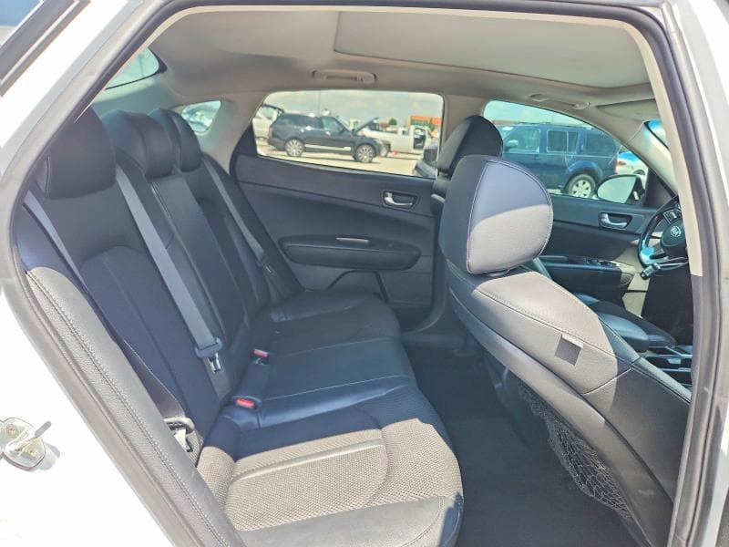 2019 KIA OPTIMA S 10