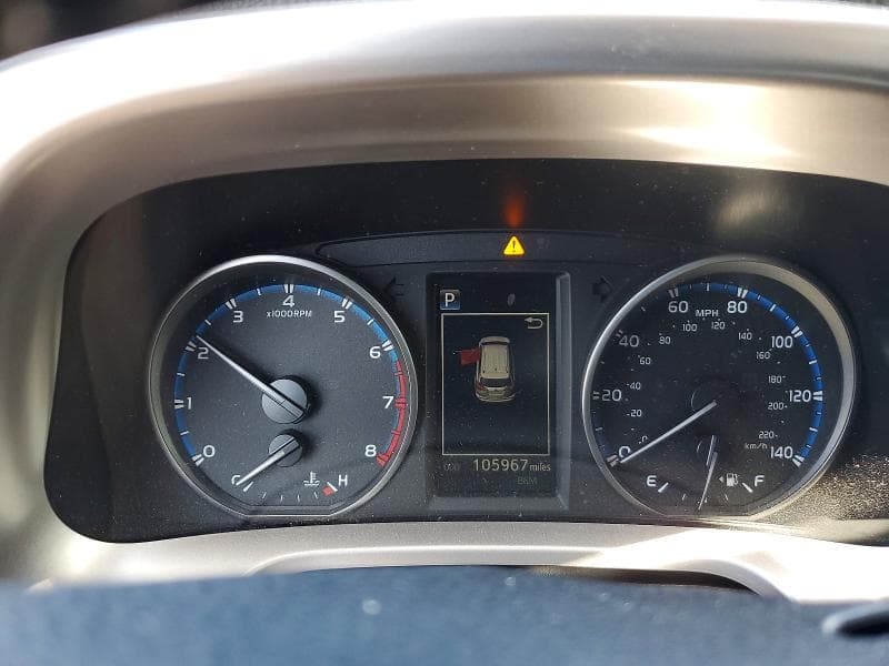 2018 TOYOTA RAV4 XLE 9