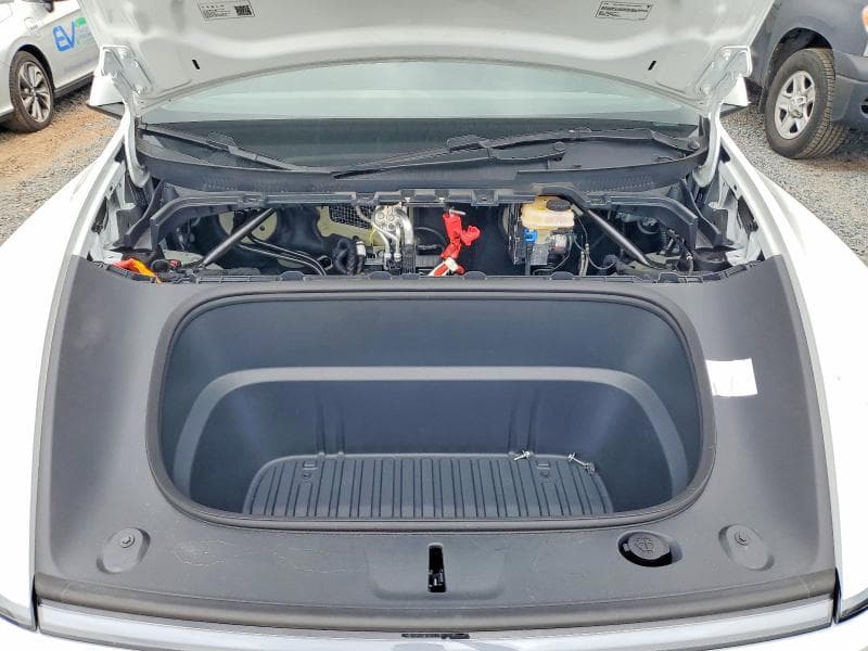 2026 TESLA MODEL Y 12