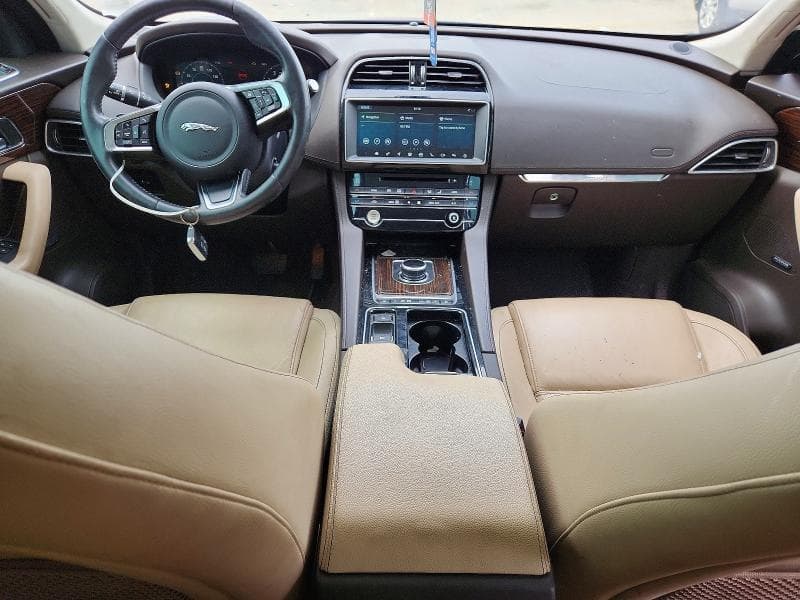 2020 JAGUAR F-PACE PRESTIGE 8