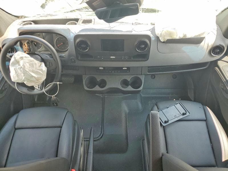 2023 MERCEDES-BENZ SPRINTER 2500 8