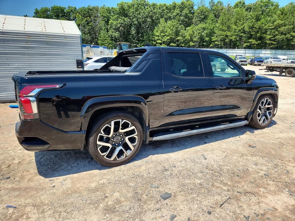 2024 CHEVROLET SILVERADO RST 3