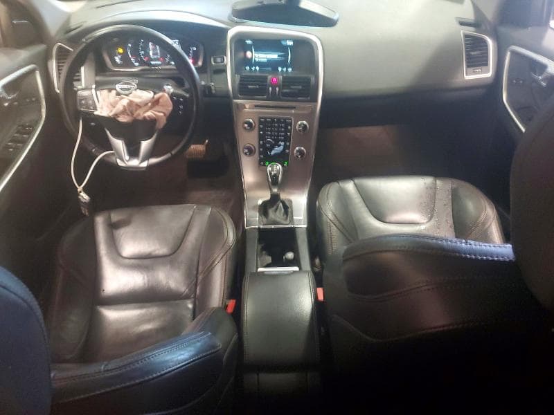 2017 VOLVO XC60 T5 DYNAMIC T5 DYNAMIC 8
