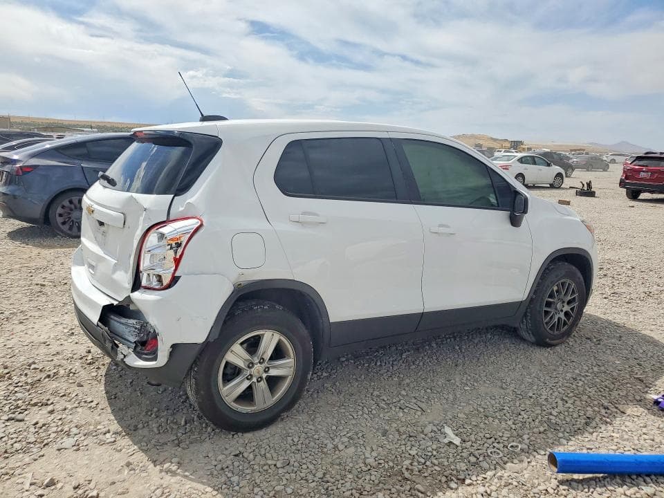 2017 CHEVROLET TRAX LS 3