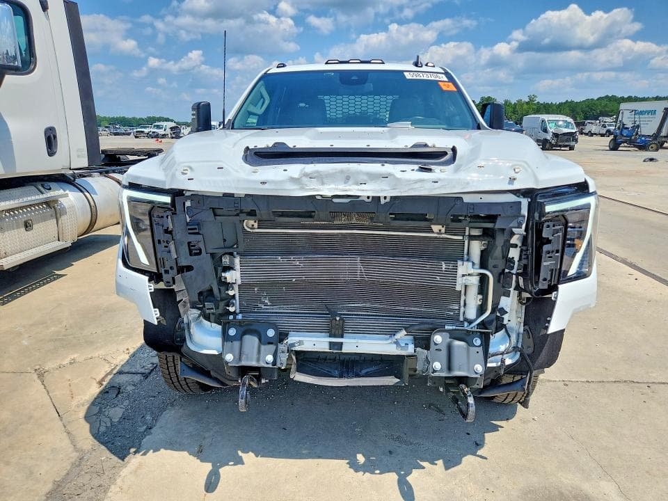 2026 GMC SIERRA K3500 SLE 5