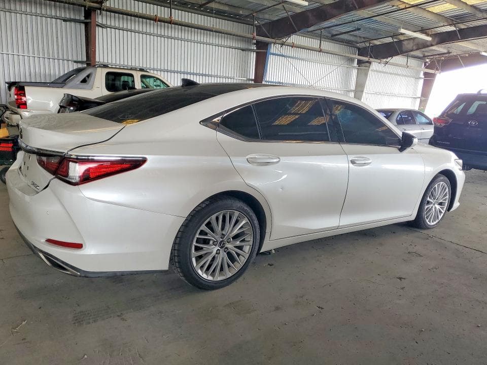 2019 LEXUS ES 350 3