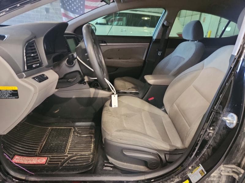 2017 HYUNDAI ELANTRA SE 7