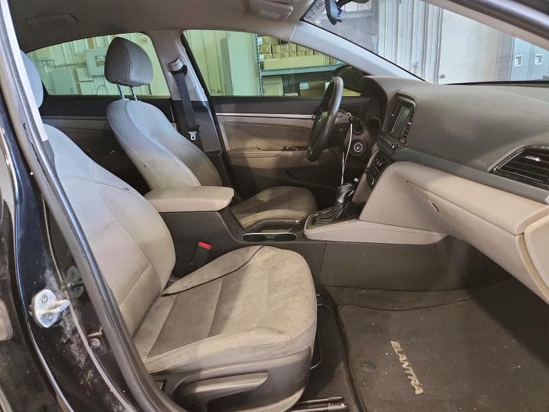 2017 HYUNDAI ELANTRA SE 10