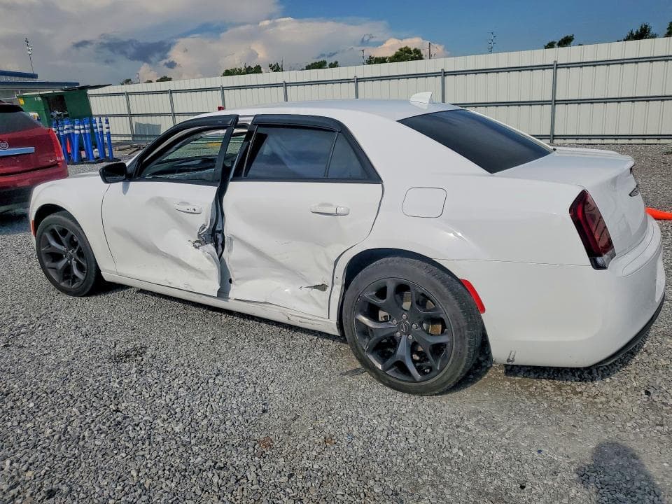 2023 CHRYSLER 300 TOURING 2