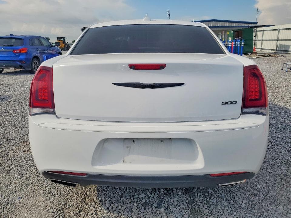 2023 CHRYSLER 300 TOURING 6