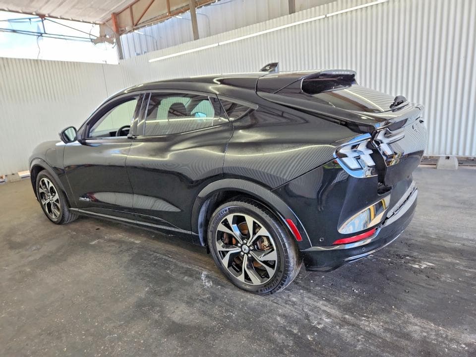 2023 FORD MUSTANG MACH-E PREMIUM 2