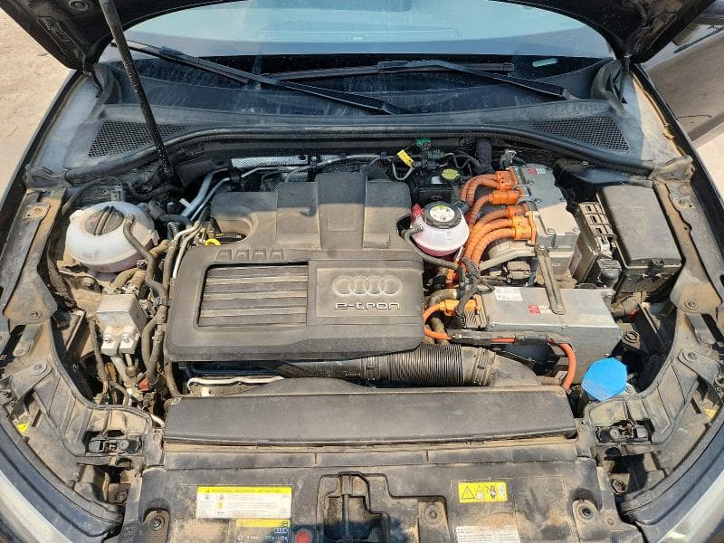 2016 AUDI A3 E-TRON PREMIUM 11