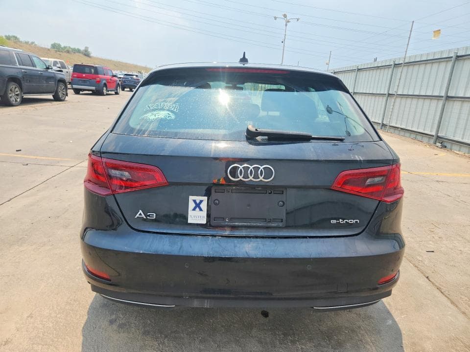 2016 AUDI A3 E-TRON PREMIUM 6