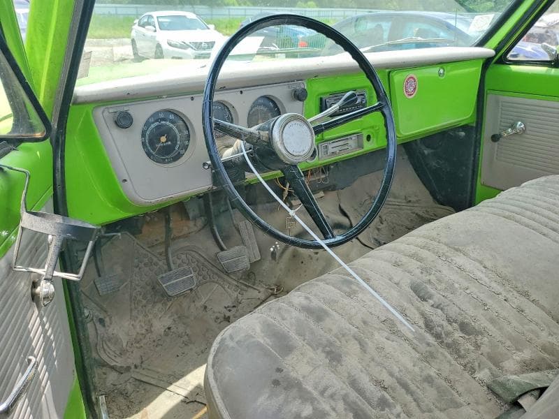 1971 CHEVROLET UK 8