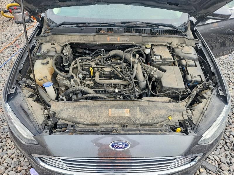 2020 FORD FUSION SE 11