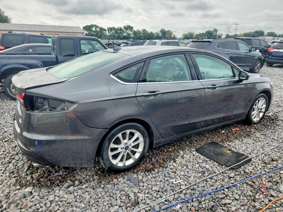 2020 FORD FUSION SE 3
