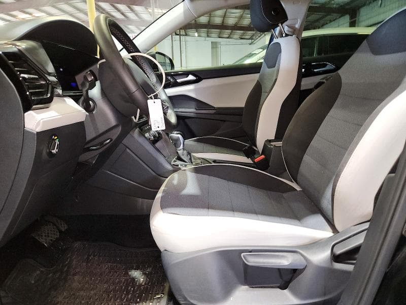2025 VOLKSWAGEN TAOS S 7