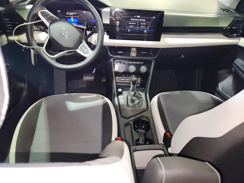 2025 VOLKSWAGEN TAOS S 8