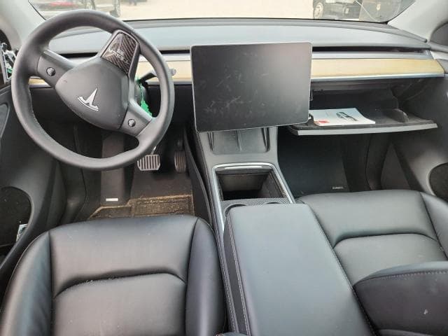 2023 TESLA MODEL Y 8