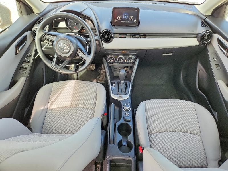 2019 TOYOTA YARIS L 8