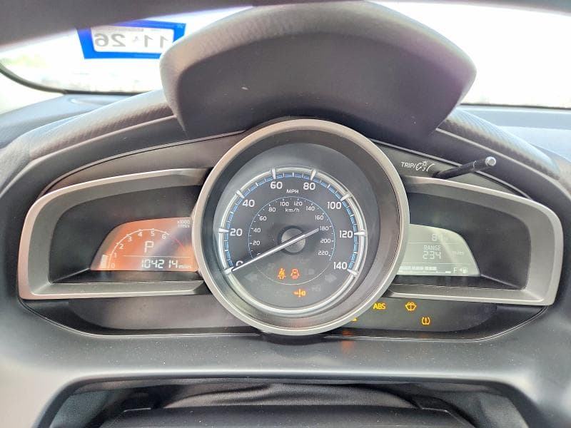 2019 TOYOTA YARIS L 9