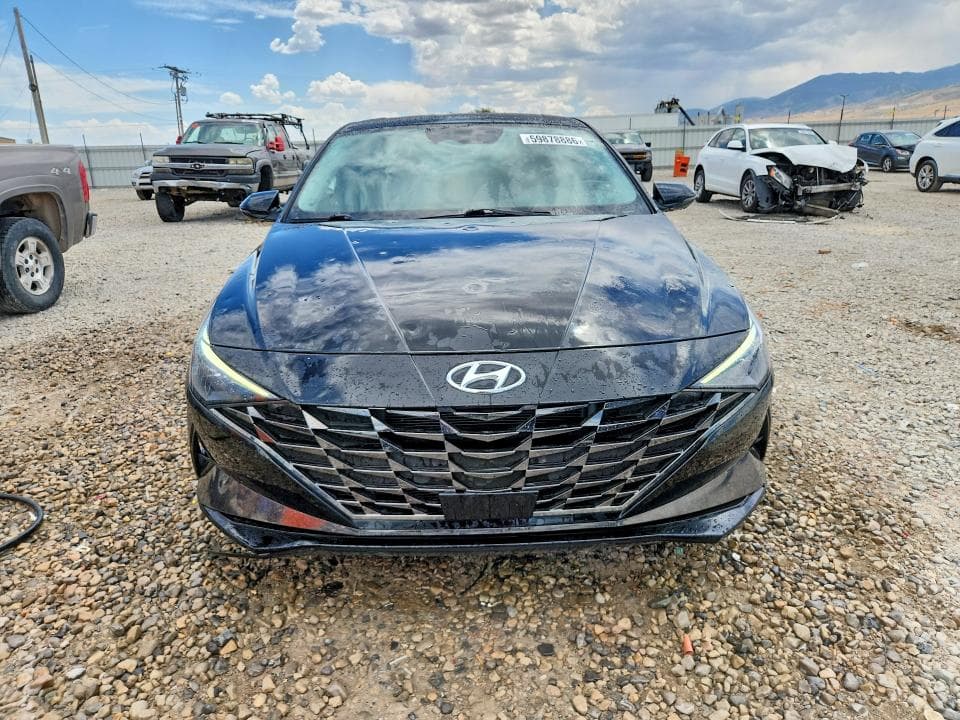 2023 HYUNDAI ELANTRA LIMITED 5