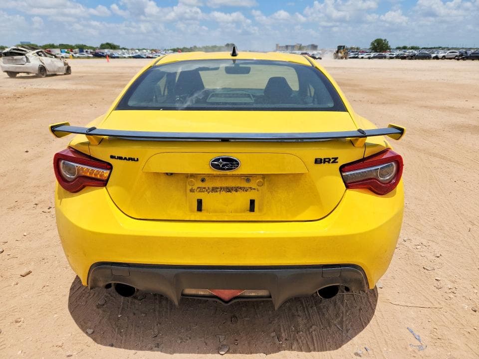 2017 SUBARU BRZ 2.0 LIMITED 6