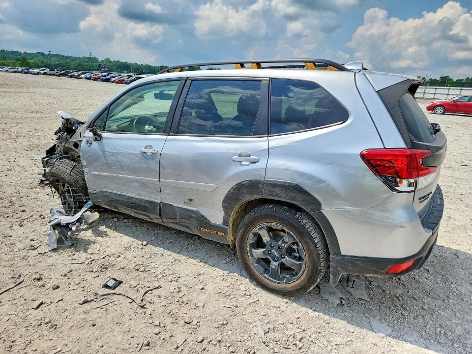 2022 SUBARU FORESTER 2