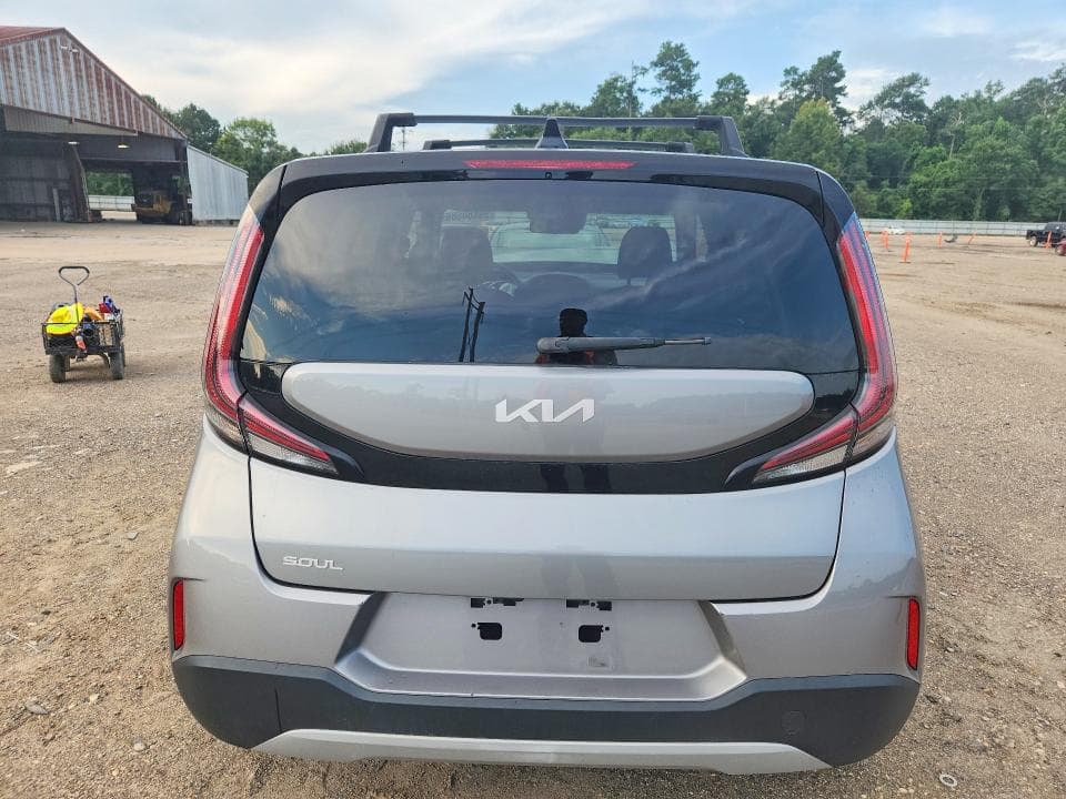 2023 KIA SOUL LX 6