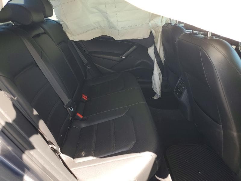 2018 VOLKSWAGEN PASSAT SE 10
