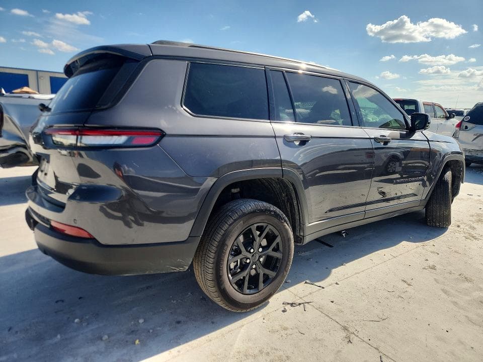 2024 JEEP GRAND CHEROKEE L LAREDO 3