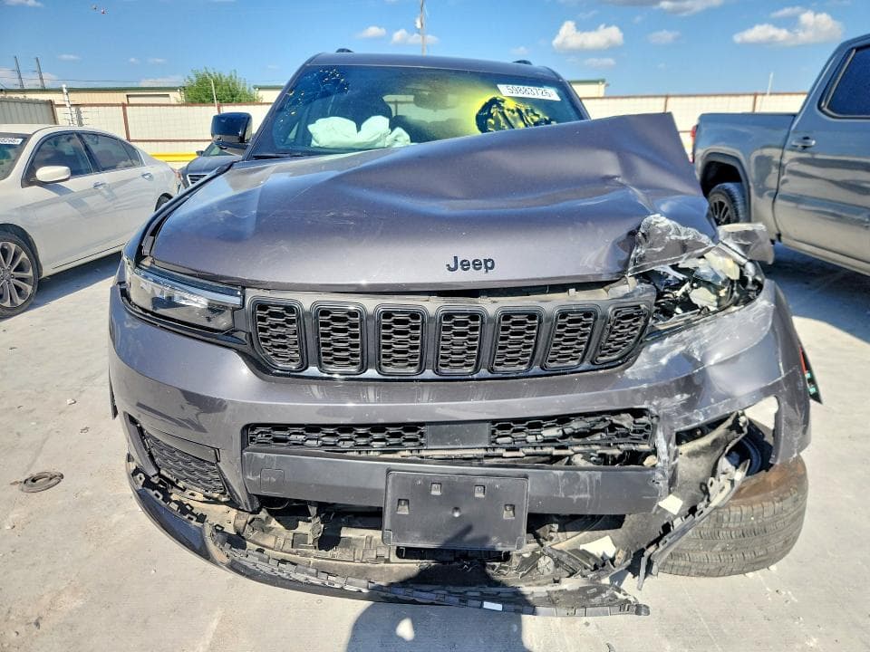 2024 JEEP GRAND CHEROKEE L LAREDO 5