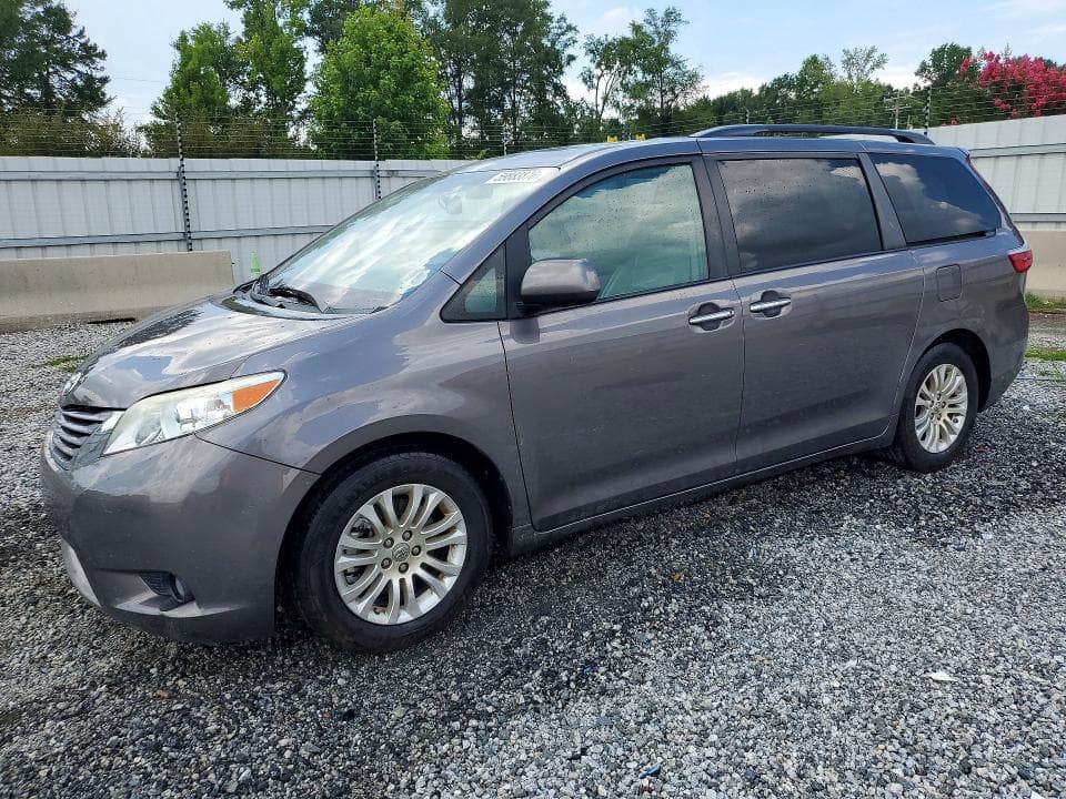 2016 TOYOTA SIENNA XLE 8-PASSENGER XLE 8-PASSENGER - 1