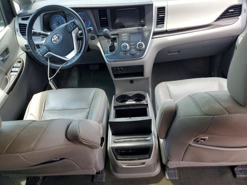 2016 TOYOTA SIENNA XLE 8-PASSENGER XLE 8-PASSENGER 8
