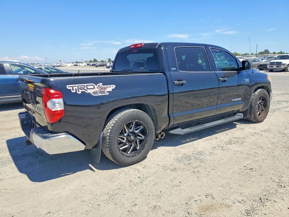 2017 TOYOTA TUNDRA CREWMAX SR5 3