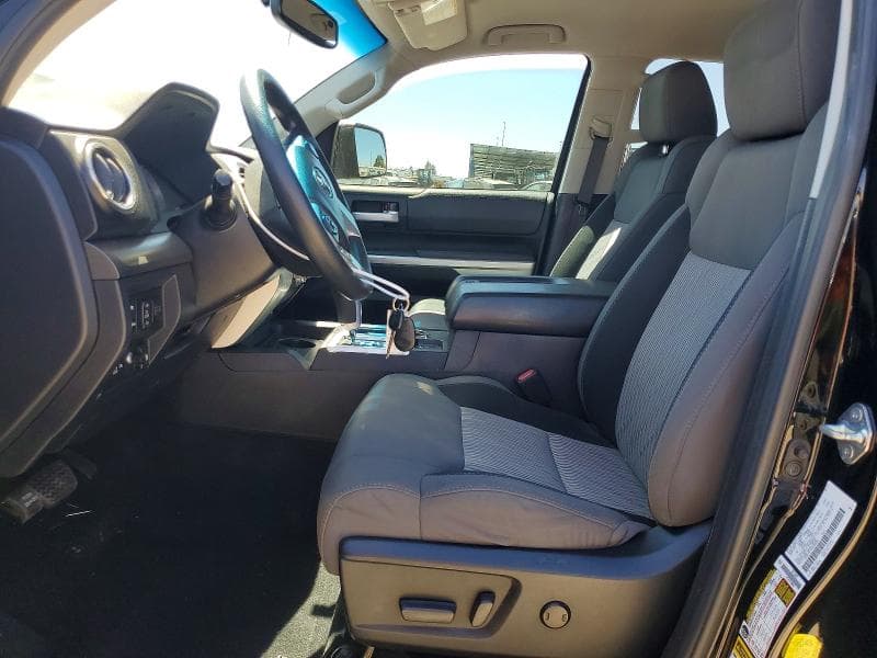 2017 TOYOTA TUNDRA CREWMAX SR5 7