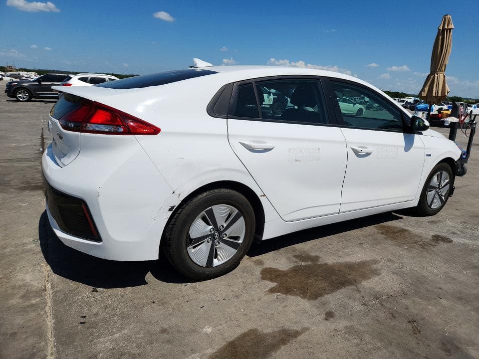2017 HYUNDAI IONIQ BLUE 3