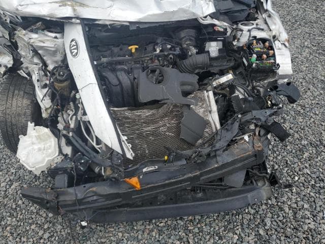 2017 KIA FORTE LX 11