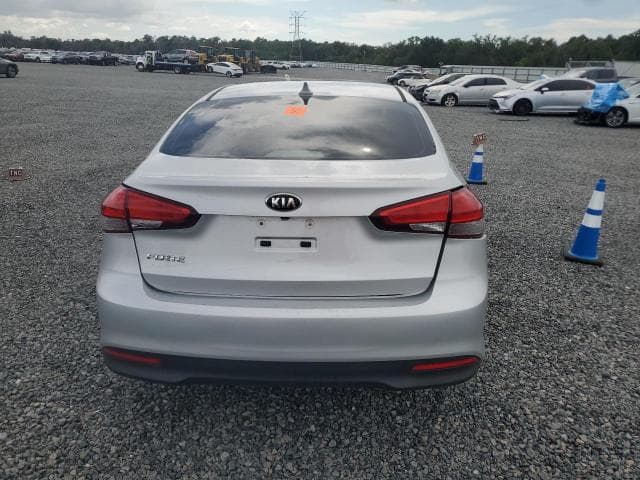 2017 KIA FORTE LX 6