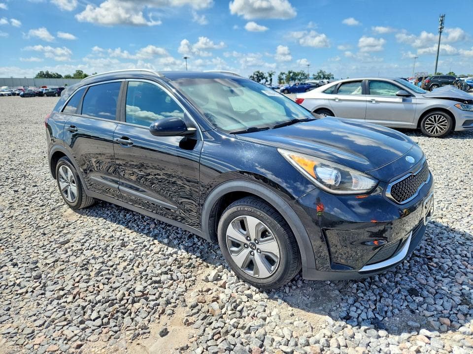 2019 KIA NIRO LX 4