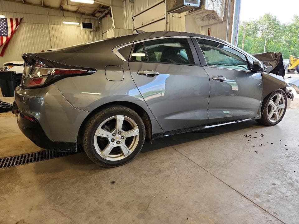 2017 CHEVROLET VOLT LT 3
