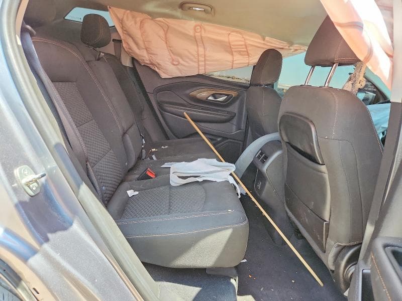 2021 GMC TERRAIN SLE 11