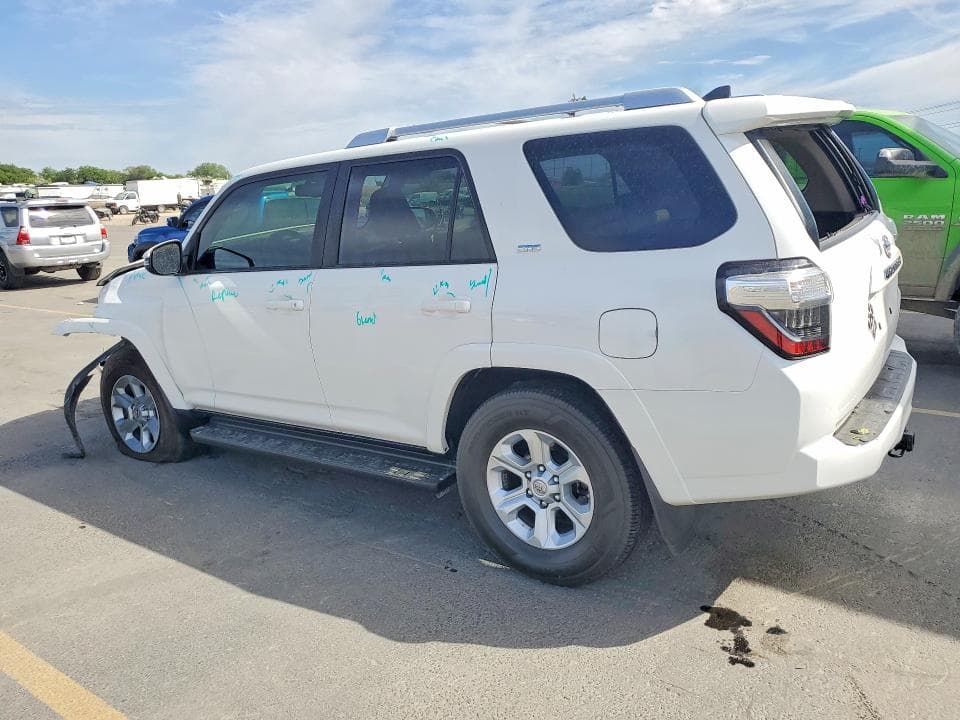 2018 TOYOTA 4RUNNER SR5 PREMIUM 2