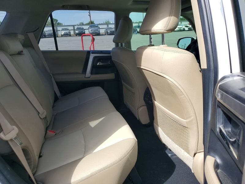 2018 TOYOTA 4RUNNER SR5 PREMIUM 11
