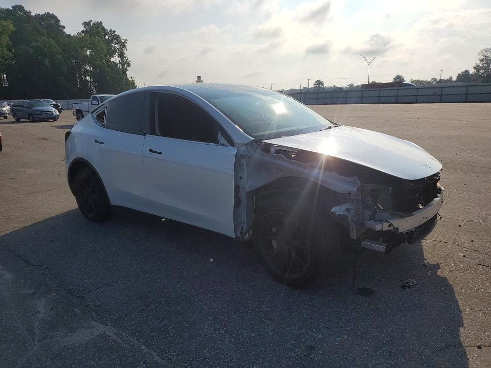 2021 TESLA MODEL Y 4