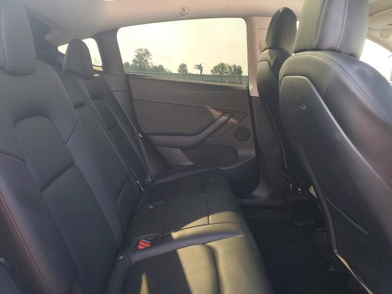 2021 TESLA MODEL Y 10