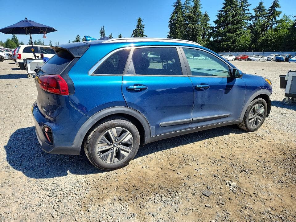 2021 KIA NIRO LXS 3